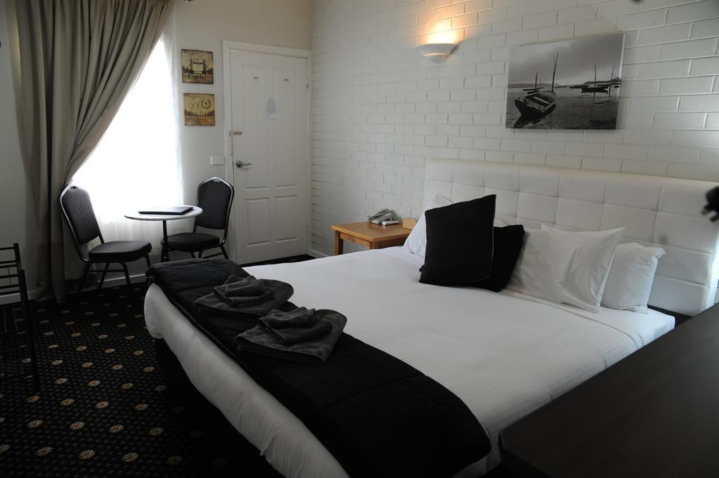Norwood House Motel & Receptions Mornington Zewnętrze zdjęcie